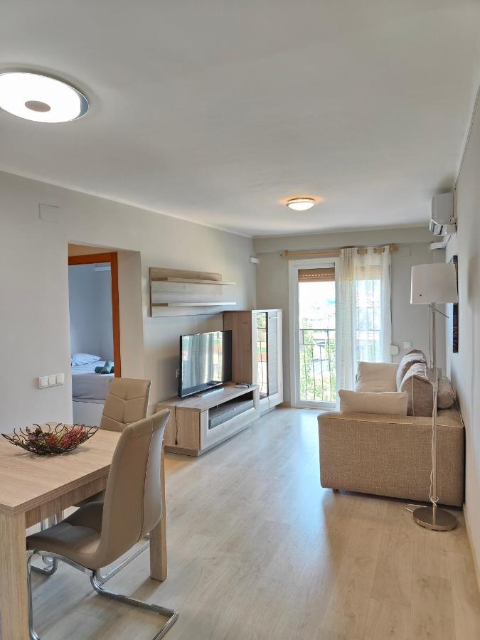 Family Apartment Besos Sant Adria de Besos Exterior foto